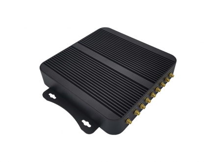 R2000八通道讀寫器